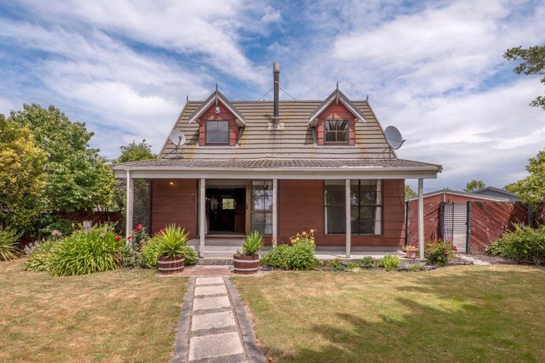 Photo of property in 60 Solomon Avenue, Redwood, Christchurch, 8051