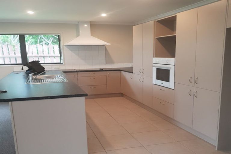 Photo of property in 19a Sandspit Road, Waiuku, 2123