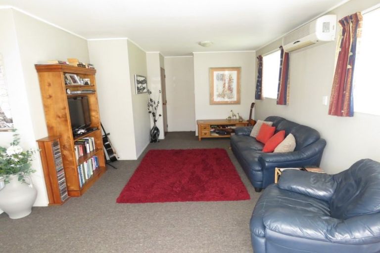 Photo of property in 54 Henley Street, Westport, 7825