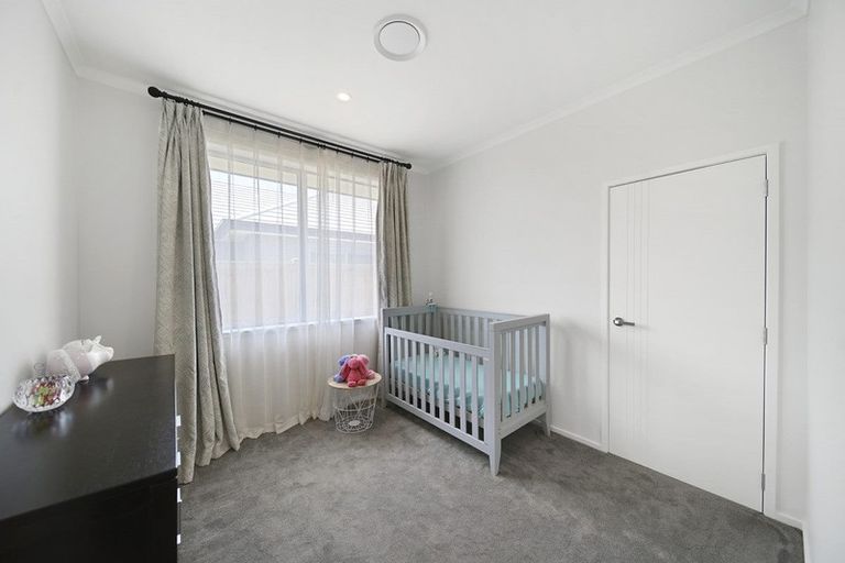 Photo of property in 57 Hayfield Way, Karaka, Papakura, 2113