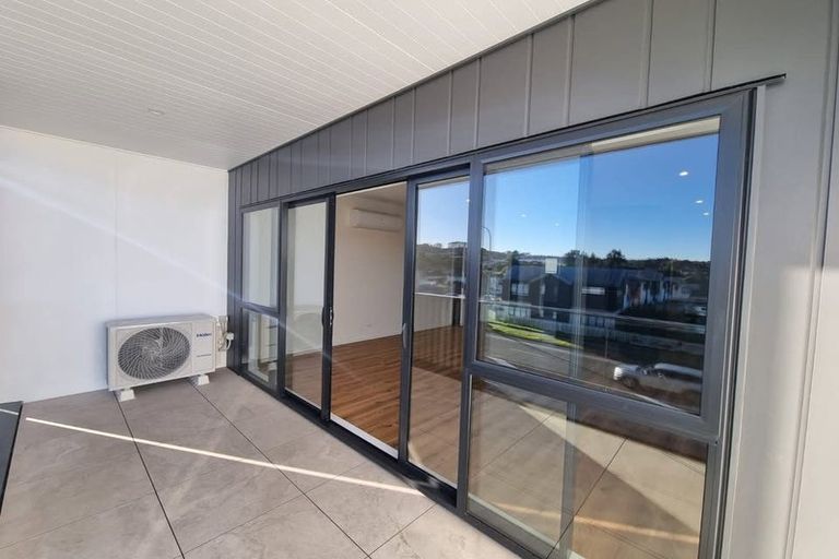 Photo of property in 204/1 Dishys Road, Flat Bush, Auckland, 2019