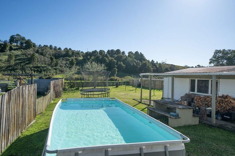 Photo of property in 79 Valley Road, Hikurangi, 0114