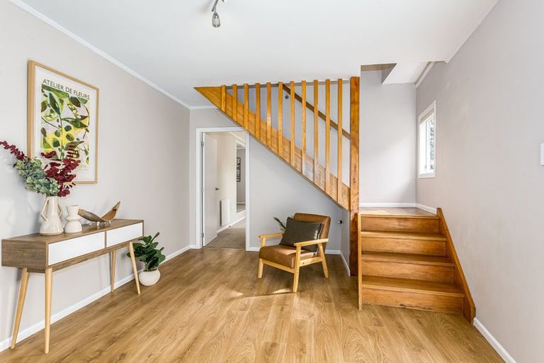 Photo of property in 9 Brora Crescent, Papakowhai, Porirua, 5024