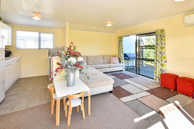 Photo of property in 3/22 Great South Road, Papakura, 2110