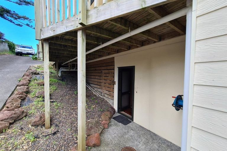 Photo of property in 1/96 Edmonton Road, Henderson, Auckland, 0612