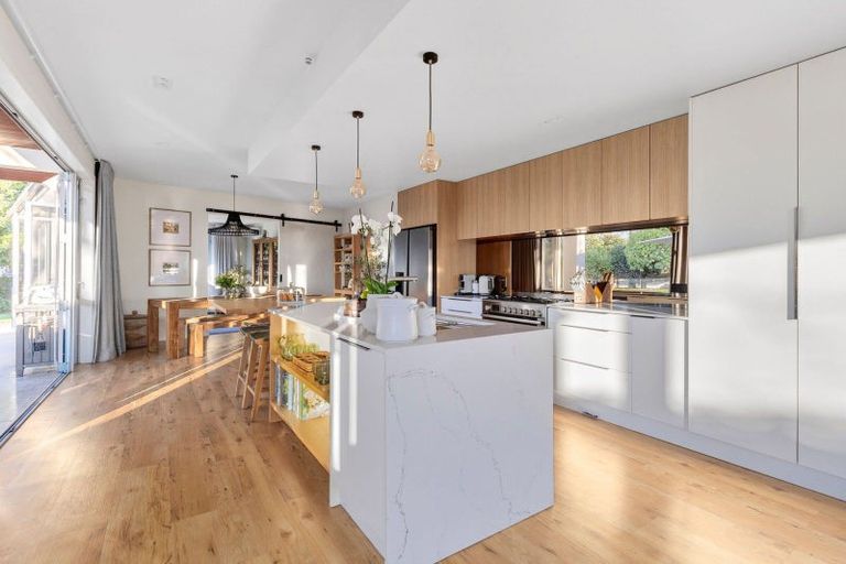 Photo of property in 1 Norfolk Drive, Cambridge, 3434