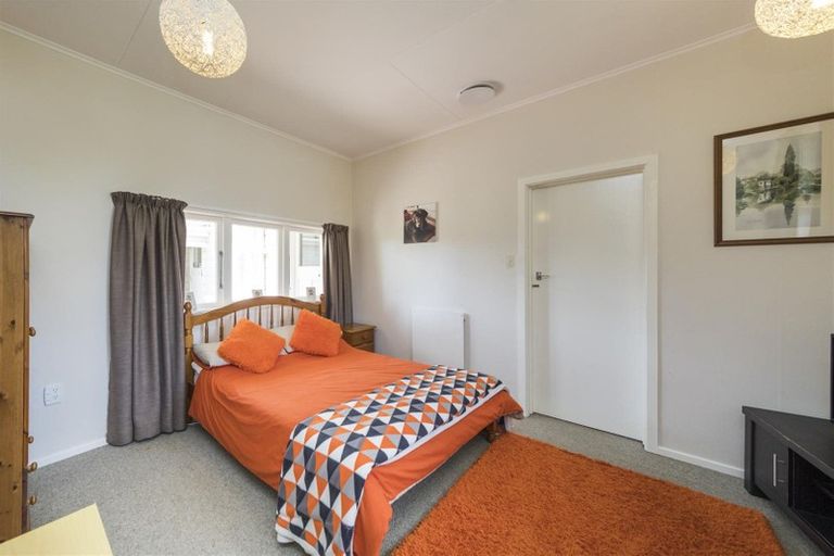 Photo of property in 60 Skerman Street, Marton, 4710