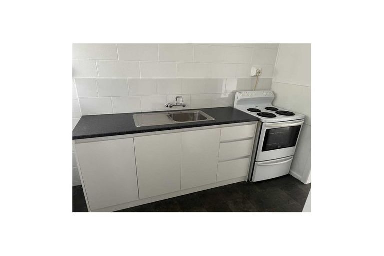 Photo of property in 869u5 Heaphy Terrace, Claudelands, Hamilton, 3214