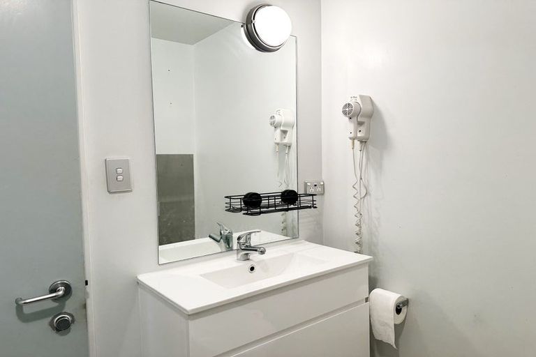Photo of property in St Pauls Apartments, 101/43u Mulgrave Street, Thorndon, Wellington, 6011
