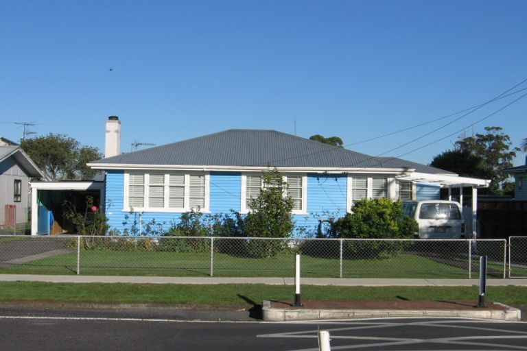 Photo of property in 17 Clendon Avenue, Papatoetoe, Auckland, 2025