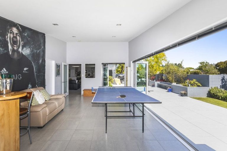 Photo of property in 2 Hemingway Place, Spencerville, Christchurch, 8083