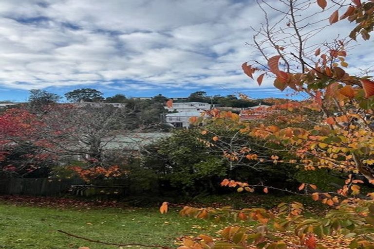 Photo of property in 2/159a Newlands Road, Newlands, Wellington, 6037