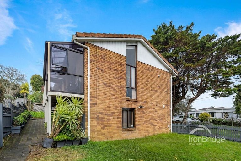 Photo of property in 2/45 Merriefield Avenue, Forrest Hill, Auckland, 0620