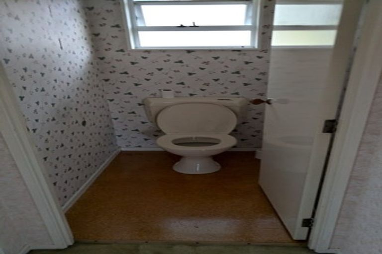 Photo of property in 1-2/144 Kolmar Road, Papatoetoe, Auckland, 2025
