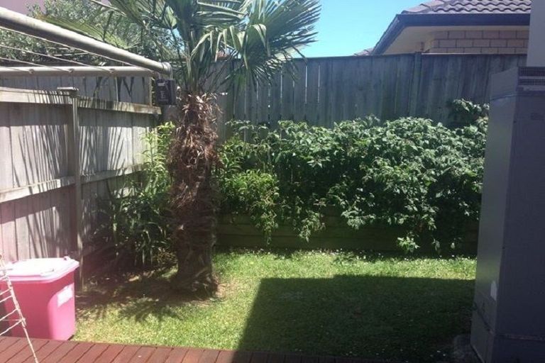 Photo of property in 7 Cambrian Crescent, Flat Bush, Auckland, 2016