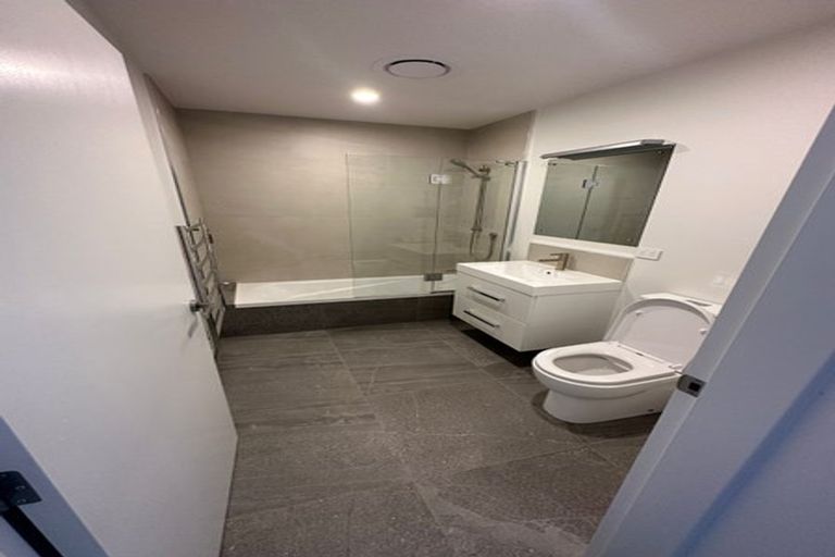 Photo of property in 39 Oakum Road, Whitby, Porirua, 5024