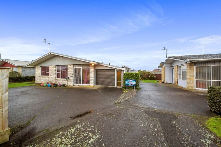 Photo of property in 9 Puriri Street, Hawera, 4610