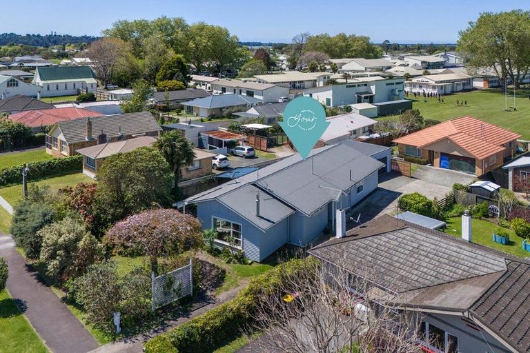 Photo of property in 12 Carisbrooke Street, Katikati, 3129