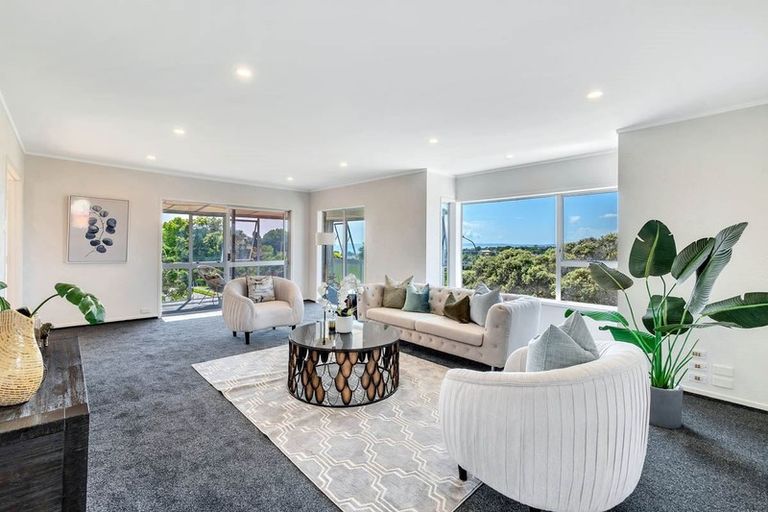 Photo of property in 1/135 Glamorgan Drive, Torbay, Auckland, 0630