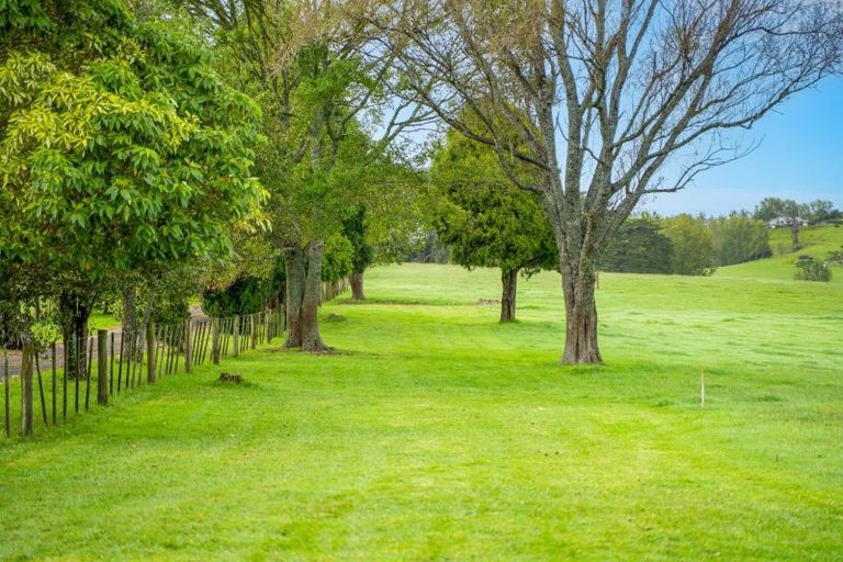 Photo of property in 56 Main Road, Kauri, Kamo, 0185