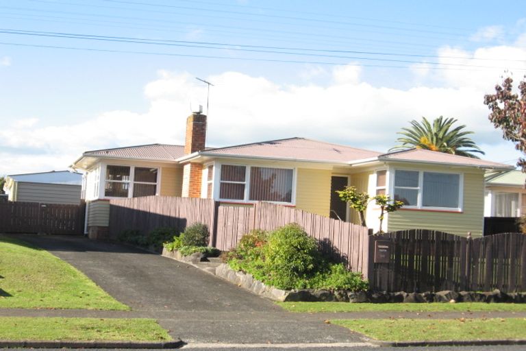 Photo of property in 56 Friedlanders Road, Manurewa, Auckland, 2102
