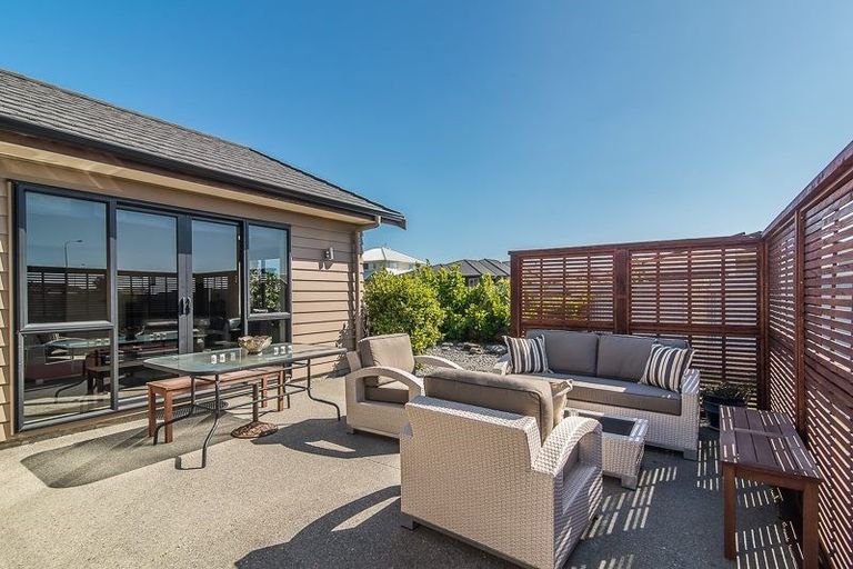 Photo of property in 65 Kotuku Drive, Paraparaumu Beach, Paraparaumu, 5032