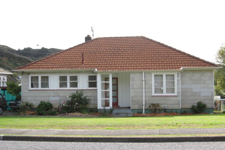 Photo of property in 12 Judd Crescent, Naenae, Lower Hutt, 5011