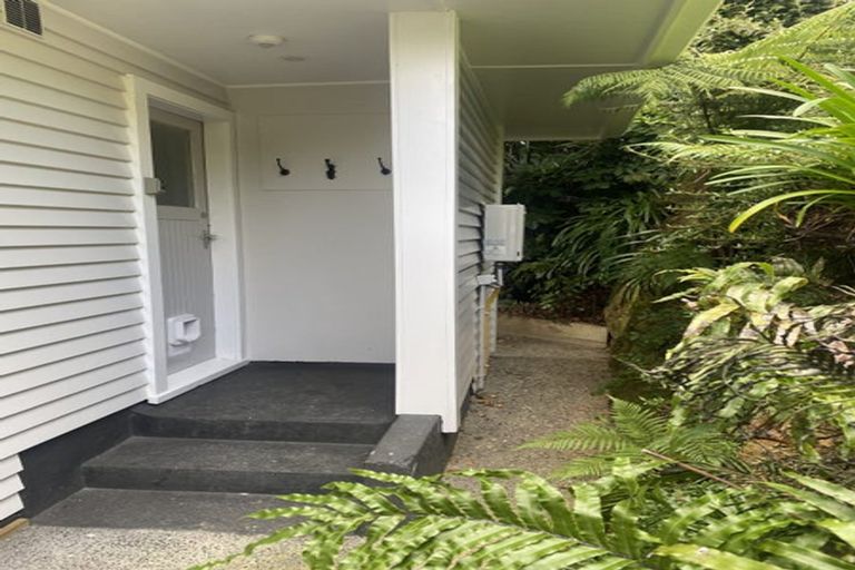 Photo of property in 36 Huntingdon Street, Northland, Wellington, 6012