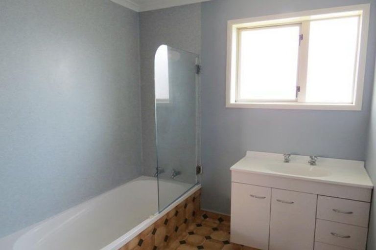 Photo of property in 49 Hine Street, New Plymouth, 4310
