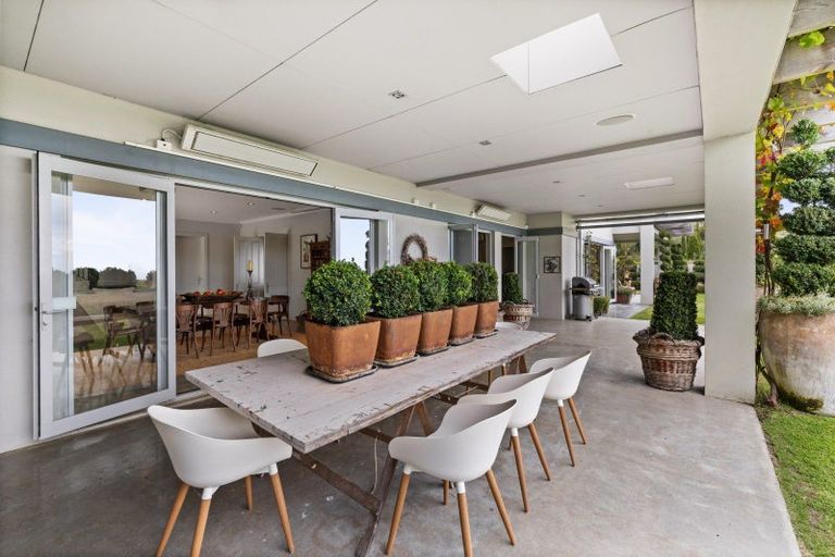 Photo of property in 137 Blackbarn Road, Havelock North, 4294