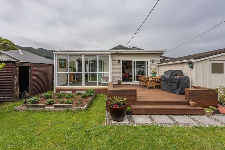 Photo of property in 3 Jutland Street, Waterloo, Lower Hutt, 5011