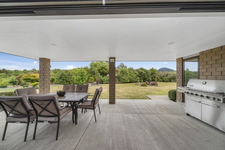 Photo of property in 12 Lacebark Drive, Kinloch, Taupo, 3377