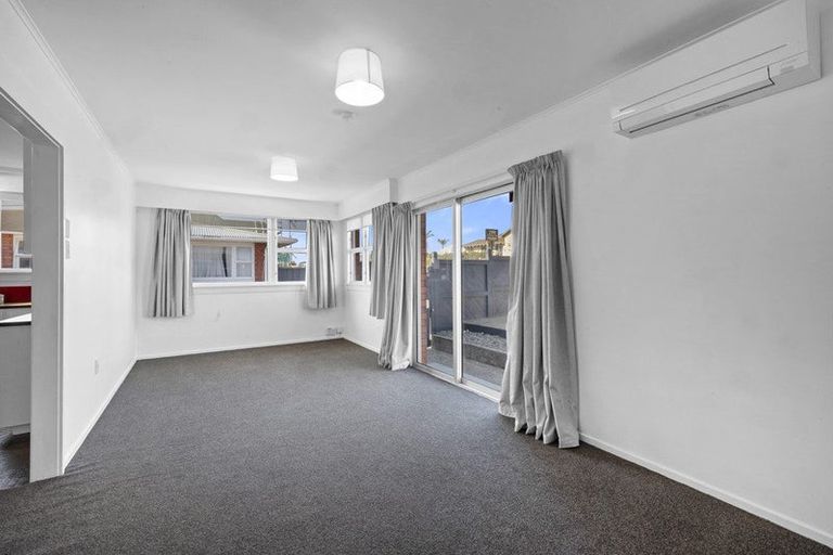 Photo of property in 1/306 Devon Street West, New Plymouth, 4310