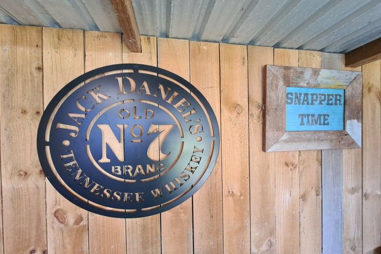 Photo of property in 970 Rings Road, Coromandel, 3506