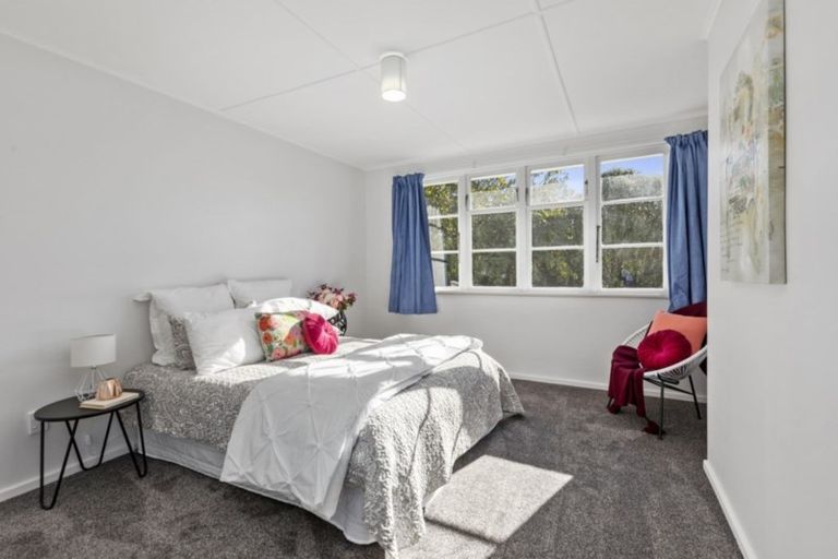 Photo of property in 2 Kowhai Street, Naenae, Lower Hutt, 5011