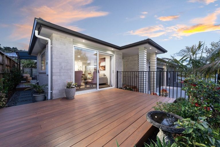 Photo of property in 183 Lakes Boulevard, Pyes Pa, Tauranga, 3112