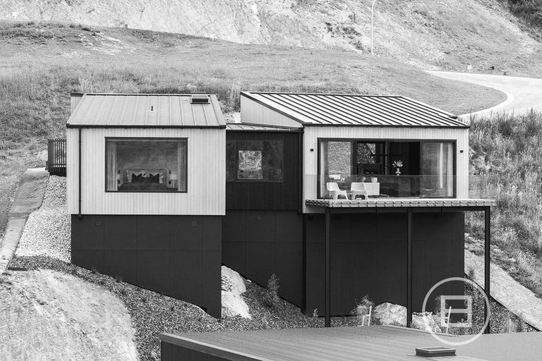 Photo of property in 86 Middleton Road, Queenstown Hill, Queenstown, 9300