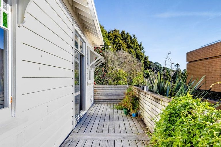 Photo of property in 98 Liardet Street, New Plymouth, 4310