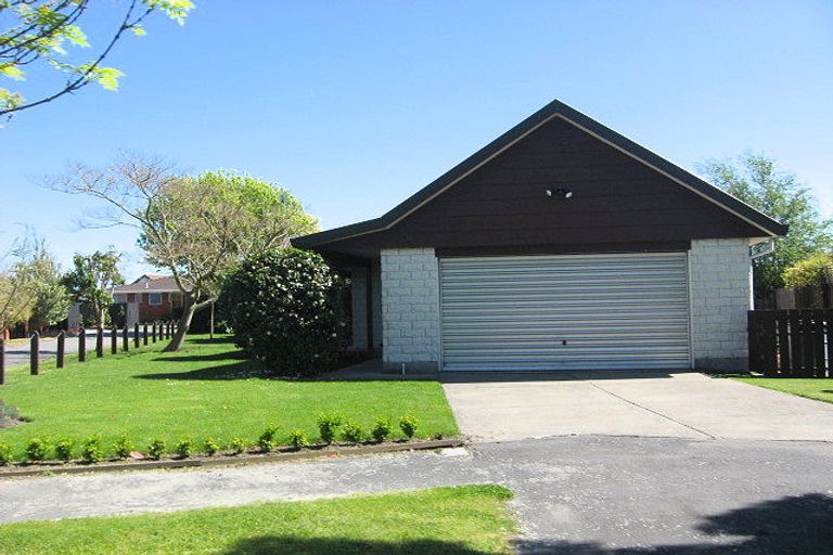 Photo of property in 6 Heaphy Place, Casebrook, Christchurch, 8051