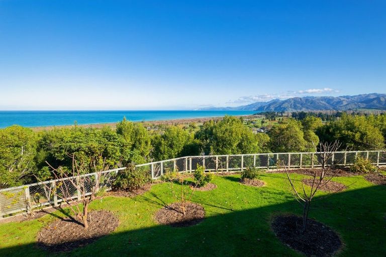Photo of property in 8 Ingles Drive, Kaikoura Flat, Kaikoura, 7371
