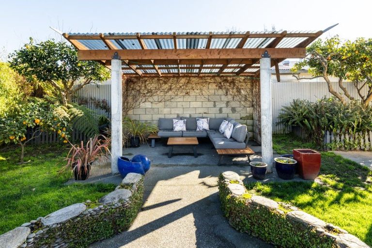 Photo of property in 52 Clarence Cox Crescent, Pirimai, Napier, 4112