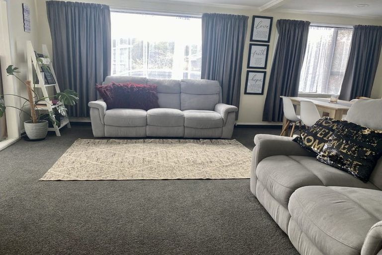 Photo of property in 5 Kairanga Crescent, Wainuiomata, Lower Hutt, 5014