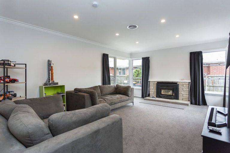 Photo of property in 23 Lochee Road, Upper Riccarton, Christchurch, 8041