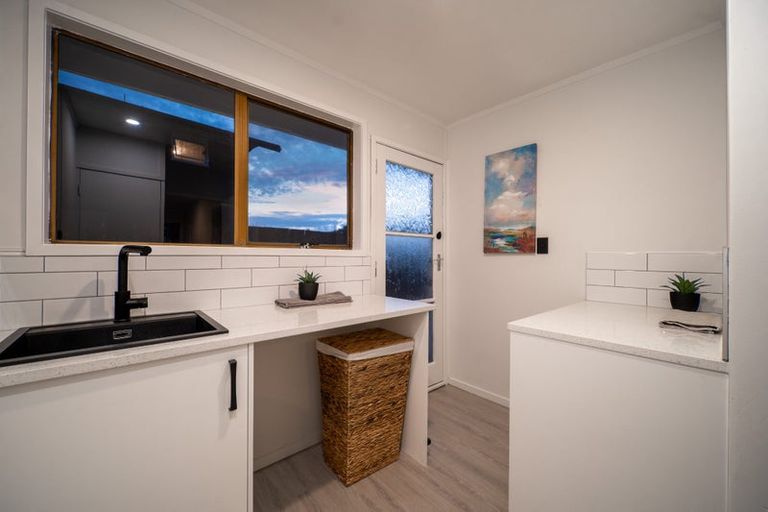 Photo of property in 40 Mckinstry Avenue, Mangere East, Auckland, 2024