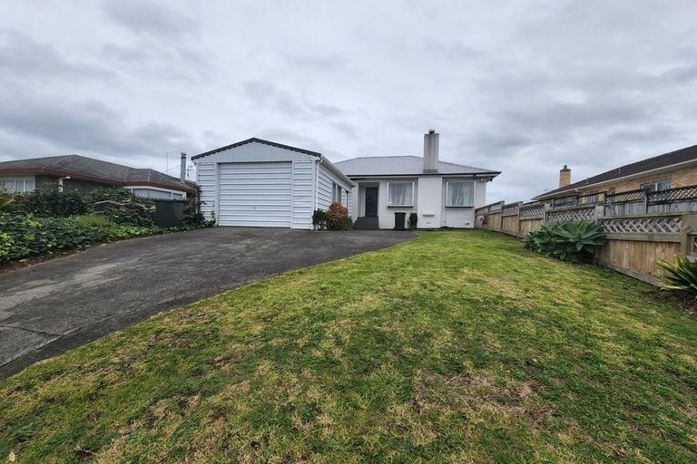 Photo of property in 8a Helvetia Road, Pukekohe, 2120