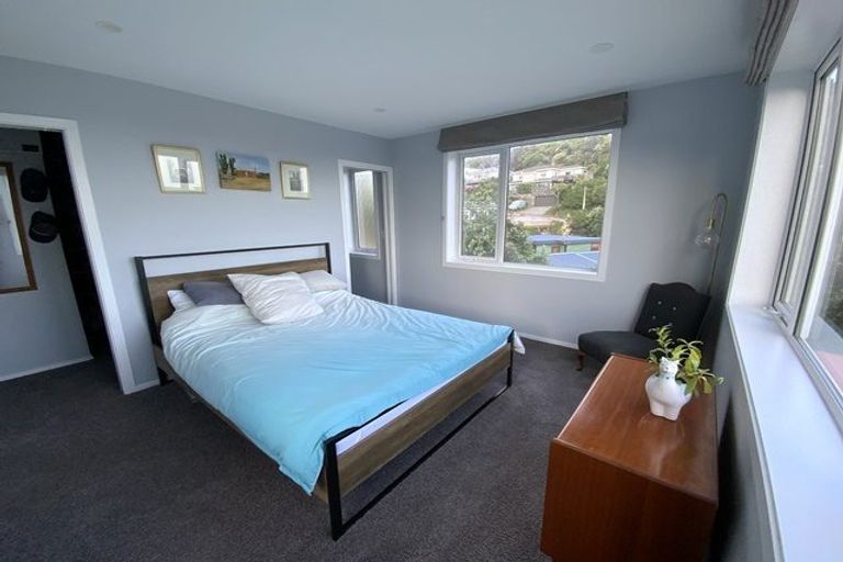 Photo of property in 154 Severn Street, Island Bay, Wellington, 6023