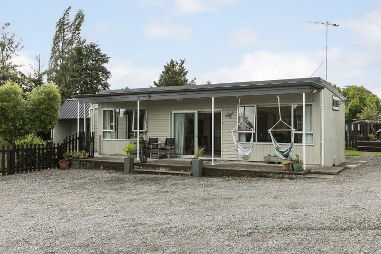 Photo of property in 69 Abbotsford Road, Waipawa, 4210
