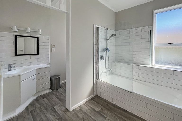 Photo of property in 92c Milson Line, Milson, Palmerston North, 4414