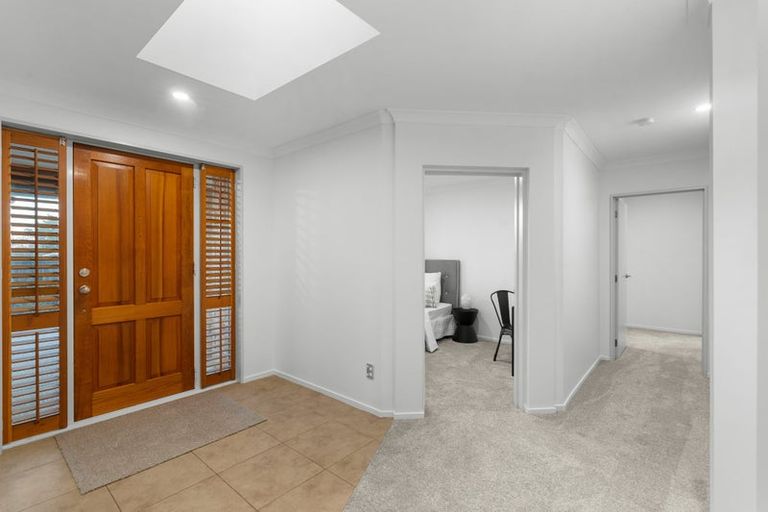 Photo of property in 17 Cunneen Place, Aidanfield, Christchurch, 8025