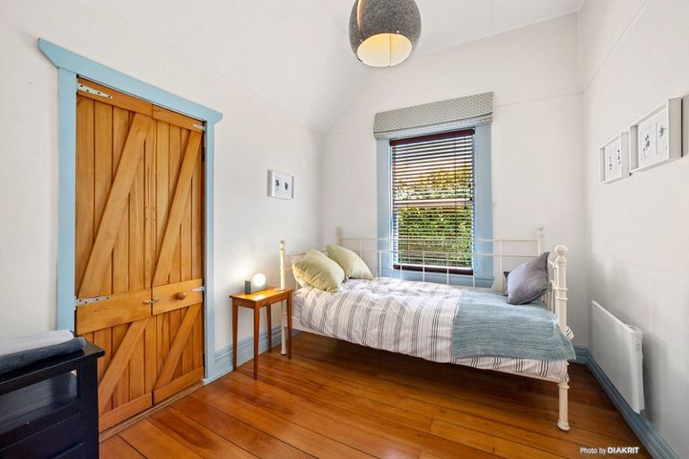 Photo of property in 16 Jellicoe Street, Greytown, 5712